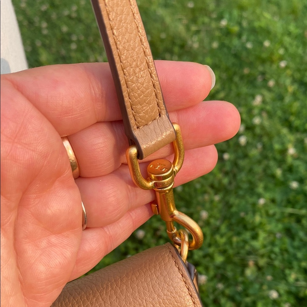 Tory Burch Tan Crossbody Bag - Picture 10 of 17